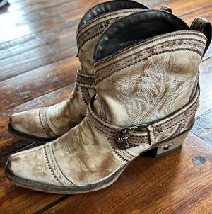LANE  Leather Western Ankle Boots 8 1/2